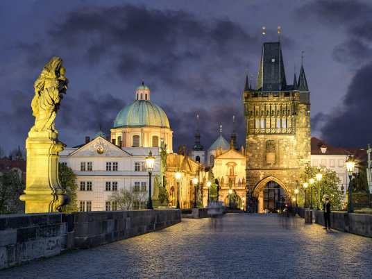 Karlův most – kamenný svědek času