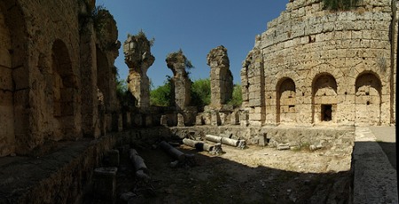 Ruiny hrdé Pergy